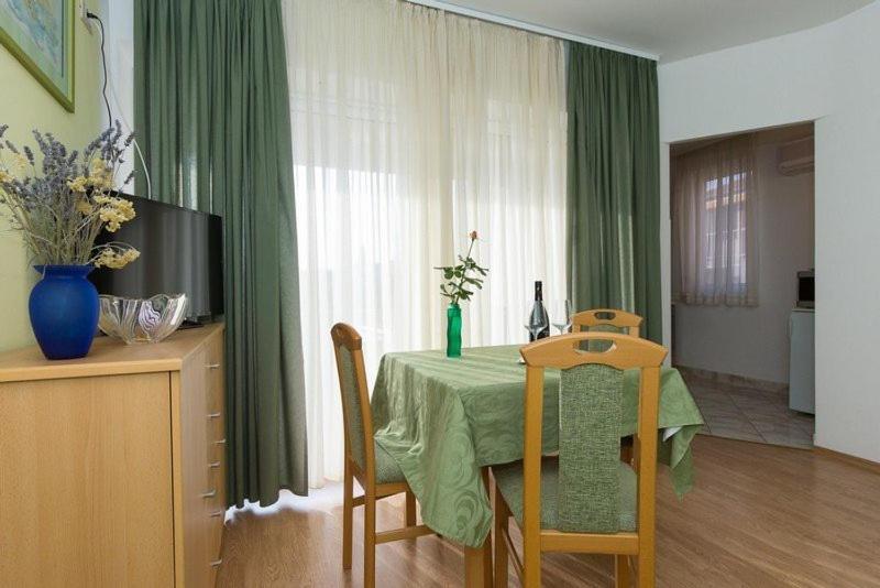 Marija F2 Apartment Krk Town Eksteriør billede